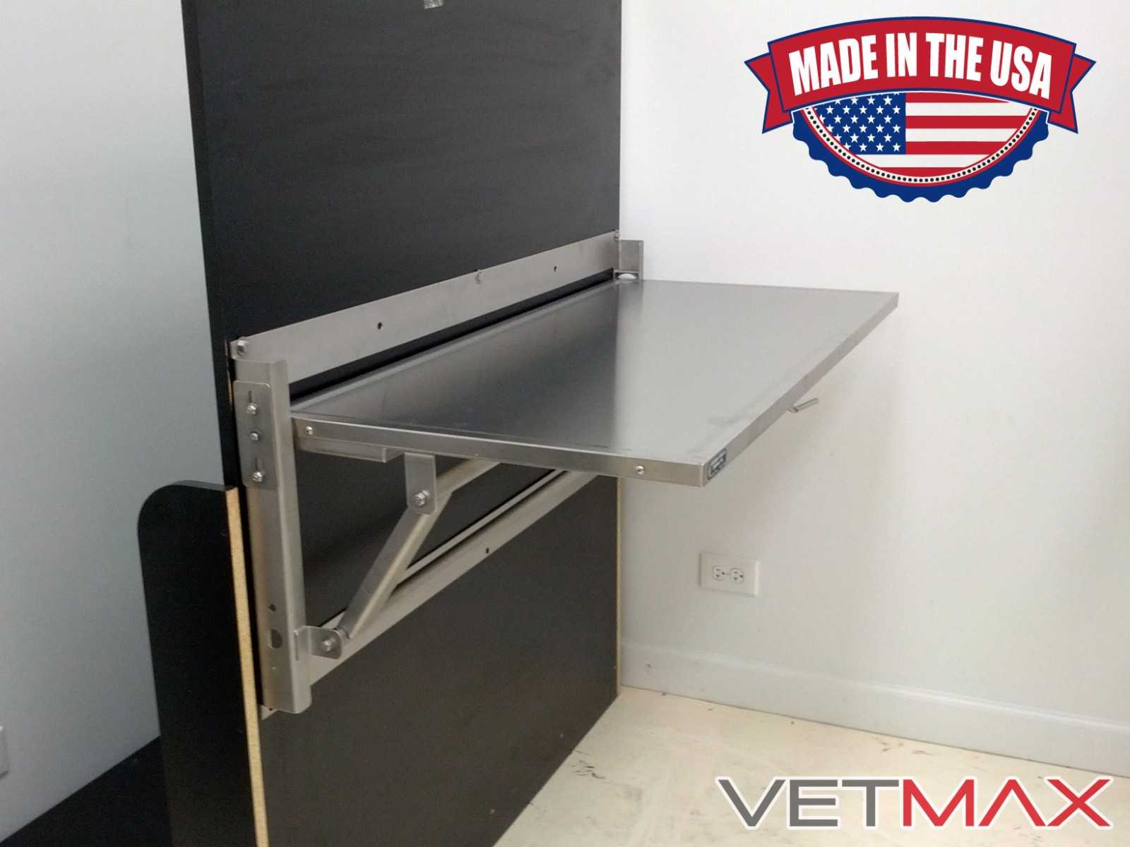 Classic Folding Lateral WallMounted Exam Table VETMAX®